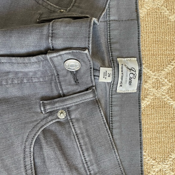 J Crew. Toothpick Jeans. Gray. - Picture 3 of 3